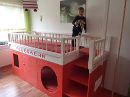 Pin Von Zwergenmobel Auf Kinderbetten Nach Wunsch Der Kunden Hergestellt Kinder Zimmer Betten Fur Kinder Hochbetten Kinderzimmer