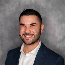 Lindsay Trobel's Instagram, Twitter & Facebook