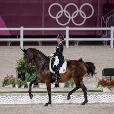 She won the western european league qualifying stage in gothenburg during the 2013/2014 season. Crqjsm8pi102rm