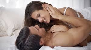 Kebanyakan pasangan suami istri (mungkin anda salah satunya) biasanya melakukan hubungan seksual di malam hari. Hubungan Seks Suami Istri Idealnya Seminggu Berapa Kali Kumparan Com