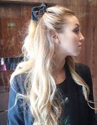 This style looks super cute with scrunchies that have a ribbon attached to them! 10 Scrunchie Styles That Won T Make You Feel Stuck In The 90 S Self
