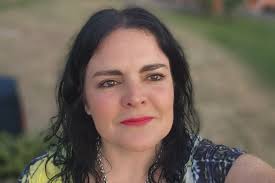 Poemas de “Mis fantasmas de la mano”, de Lourdes Muñoz