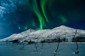 While iceland is a popular destination and you might encounter some crowds while hunting for the aurora there, it's also one of the most stunning landscapes on earth. Best Places To See The Northern Lights In Norway Mapping Megan