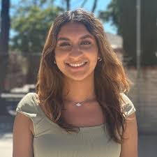 Emma Mccurry's Instagram, Twitter & Facebook