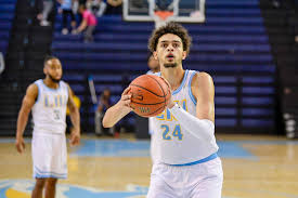 NCAA Basketball: In-depth look at Long Island Sharks senior Tyrn Flowers