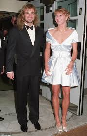 She is best known as one of the lead women tennis players in the late 1980s the below is from the answer to, is gabriela sabatini married? From Anna Kournikova To Eugenie Bouchard Which Was Wimbledon S Sexiest Decade Daily Mail Online