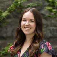 Eileen Ennis's Instagram, Twitter & Facebook