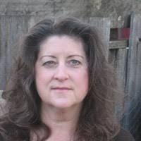 Laurel Avery's Instagram, Twitter & Facebook