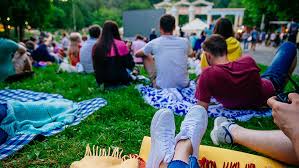 We're here to help you cull the long list of options and find the right movie night for your preferences and location. The Ultimate Guide To Free Outdoor Movies In Nyc For 2020 Free Outdoor Movies Guide Nyc