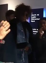 Si creías que lo suyo no iba a pasar. Liam Payne 25 And Naomi Campbell 48 Enjoy A Date Night At Davido S Concert Days After The Singer Left A Very Flirty Message On Her Page Video Hypper 360 Naija No 1