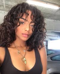 Nov 10 2021 explore spoolies hair curlers s board curly hairstyles followed by 1598 people on pinterest see more ideas about hair styles long hair styles hair inspiration. Pinterest Jhanechery Alles Pin Hair Styles Curly Hair Styles Naturally Short Curly Hair