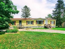 10 homes for sale in newport, me priced from $70,000 to $158,900. 31 East Newport Homes For Sale East Newport Me Real Estate Movoto