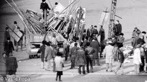Fii primul care adaugi o recenzie la „dincolo de calea victoriei anulează răspunsul. RevoluÅ£ie 1989 Fotografii Document Din 21 Decembrie 1989 FÄcute Din Calea Victoriei De Deasupra Magazinului Muzica Exclusiv Realitatea Net