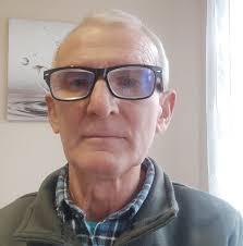 I Janusz smutny, że jego żadna somsiadka nie łodwiedza :D Ps: Dziś 20:00  live na: https://www.twitch.tv/grad_u