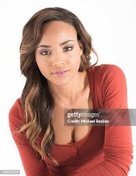 67 Meagan Tandy Visits The Sap The Starving Artists Project Photos & High  Res Pictures