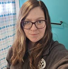 Small dog crate or house for car rides needed