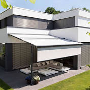 Store banne avec lambrequin deroulable. Triumph Terrassendach