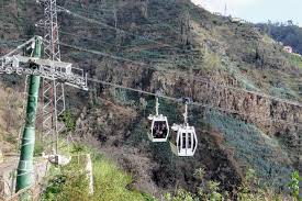 Es war etwas windig, aber trotzdem. Seilbahn Monte Botanischer Garten In Funchal Portugal 360