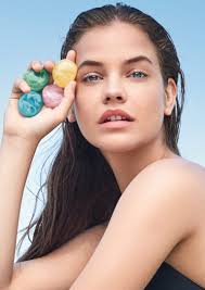 Giorgio Armani: Light di Gioia (2019)