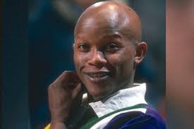 Nina Morrow's Instagram, Twitter & Facebook