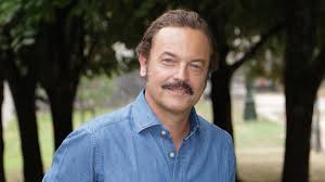 Ariana frande porn that woman is definitely not the average