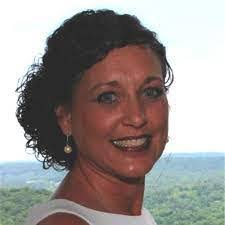 Lisa Bingaman's Instagram, Twitter & Facebook