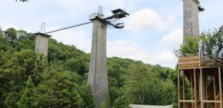 Function #coordinates was not found. Carville Viaduc De La Souleuvre Pendant Un Saut A L Elastique Un Homme Chute Dans L Eau