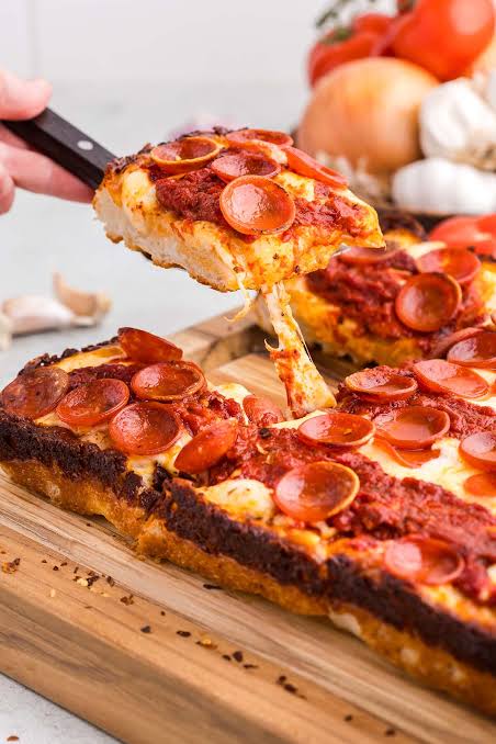 Detroit Style Pan Pizza