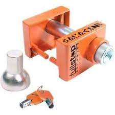 Comes with water pump, waste and fresh water bottles, wheel lock, hitch lock. Saracen Winterhoff Hitch Lock