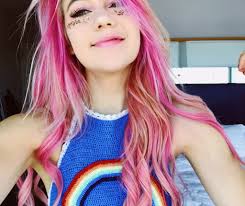 Jessie Paige (@JessiePaige20)