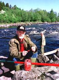 Cops og x cops forsøker oss på fiske i lågen. Numedalslagen 2003