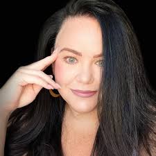 Jennifer (@casa_del_rae) • Threads, Say more