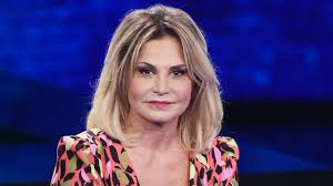 Simona ventura è la conduttrice di the voice 2019. Simona Ventura Ecco Chi E Il Famoso Fidanzato Giovanni Terzi Tuttivip