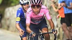Último parte médico del ciclista Egan Bernal: la cirugía de columna fue  "excelente"