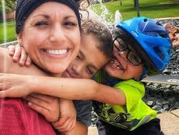 I'm 40!! 🥳 I've been incredibly blessed for 40 years. I have a caring  family, great kids, a loving marriage and the most loyal friends. I didn't  dread turning 40, I'm excited