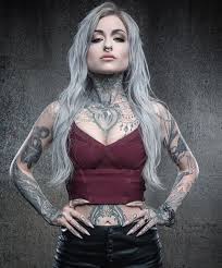 This Female Tattoo Artist Just Broke Major Gender Barriers Ryan Ashley Ryan Ashley Malarkey Female Tattoo