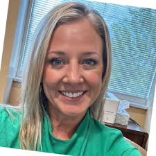 New Year. New Beginnings. New Focus. After 4 gratifying years at iA, I have  decided to pursue new opportunities for my continued professional growth  and my family. In the last 4 years