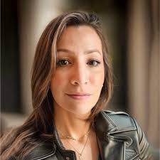 Lori Oxendine's Instagram, Twitter & Facebook