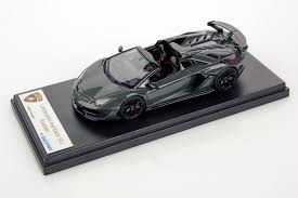 The svj roadster was designed to tackle corners just as well as it gobbles up tarmac, so as with the coupe, it benefits from the second generation of inside, the roadster doesn't stray far from the svj coupe. Lamborghini Aventador Svj Roadster 1 43 Looksmart Models
