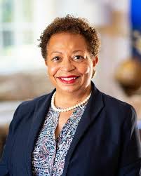 Current and Past Deans of the School of Arts and Sciences