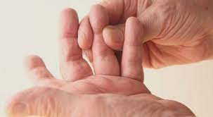 Apa penyebab dan bagaimana penanganannya? Ujung Jari Tangan Kesemutan Bagaimana Mengatasinya