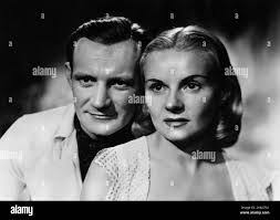 Steven Exum's Instagram, Twitter & Facebook