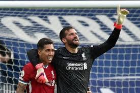 Penjaga gawang liverpool, alisson mendapat kecaman pada senin (8/2) dini hari wib, setelah pemain brasil yang biasanya konsisten itu membuat dua blunder fatal melawan manchester city di andfield. Eyo0wrbedpdufm