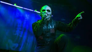 Jul 28, 2021 · slipknot members corey taylor, m. Corey Taylor Rechnet Mit Donald Trump Ab