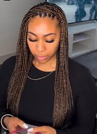 H, does any do or know someone who does knotless braids