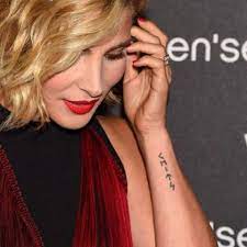 Elsa pataky pelo corto tatuajes inguz famosas tattoo tattoos wikinger symbol nordische runen symbole bedeutung ein peinados ihre maquillaje cristina. Elsa Pataky S 5 Tattoos Their Meanings Body Art Guru