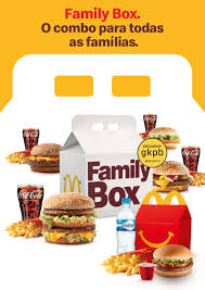 How many big macs are in a family share box at mcdonald's? Family Box Mcdonald S Lanca Combo Para A Familia Gkpb Geek Publicitario