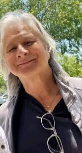 Steve Perry's Attractiveness and Talent