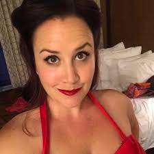 Ash Harris (@TheAshHarris)