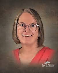 Darla Rouse's Instagram, Twitter & Facebook